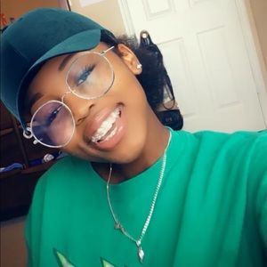 Meet your Posher, Kiera